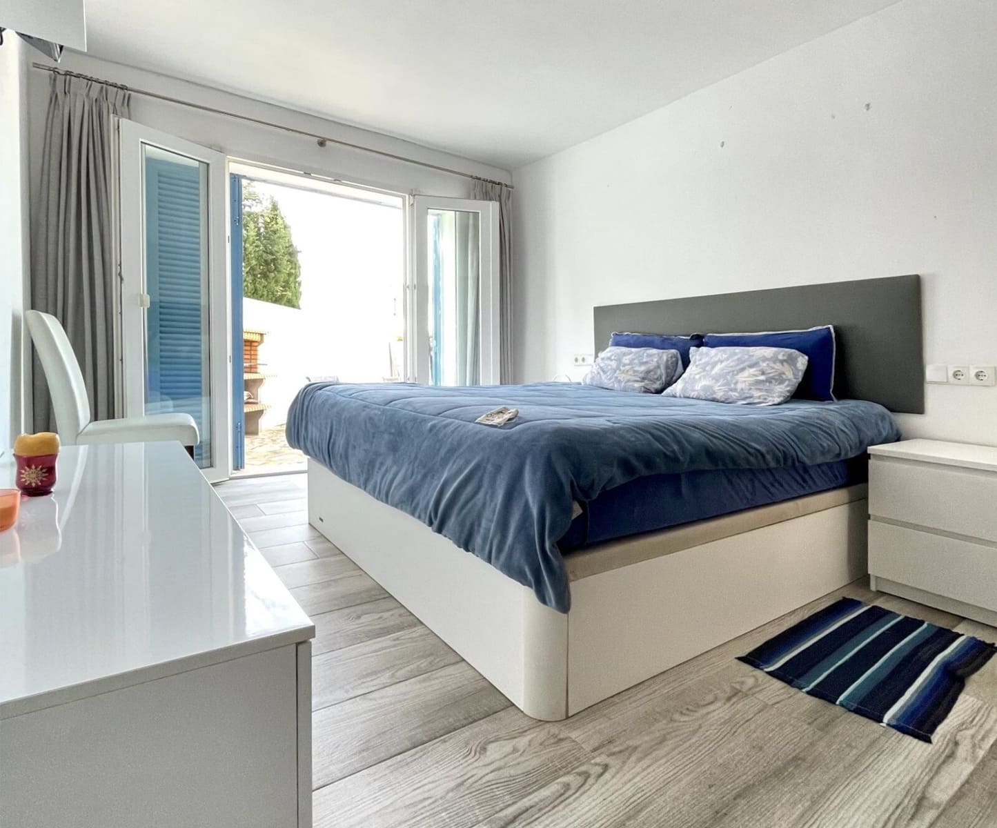 Chalet de 3 habitaciones en Badia Blava en venta - 888.000 € (Ref: 9401417)