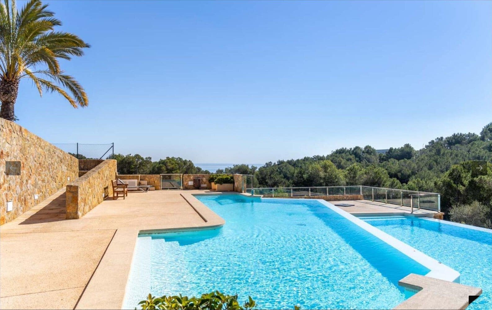 2 slaapkamer Penthouse te koop in Sol de Mallorca met zwembad garage - € 750.000 (Ref: 9401425)