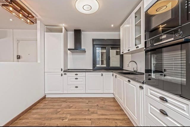 2 soveværelse Lejlighed til salg i Santa Catalina, Palma de Mallorca - € 595.000 (Ref: 9401427)