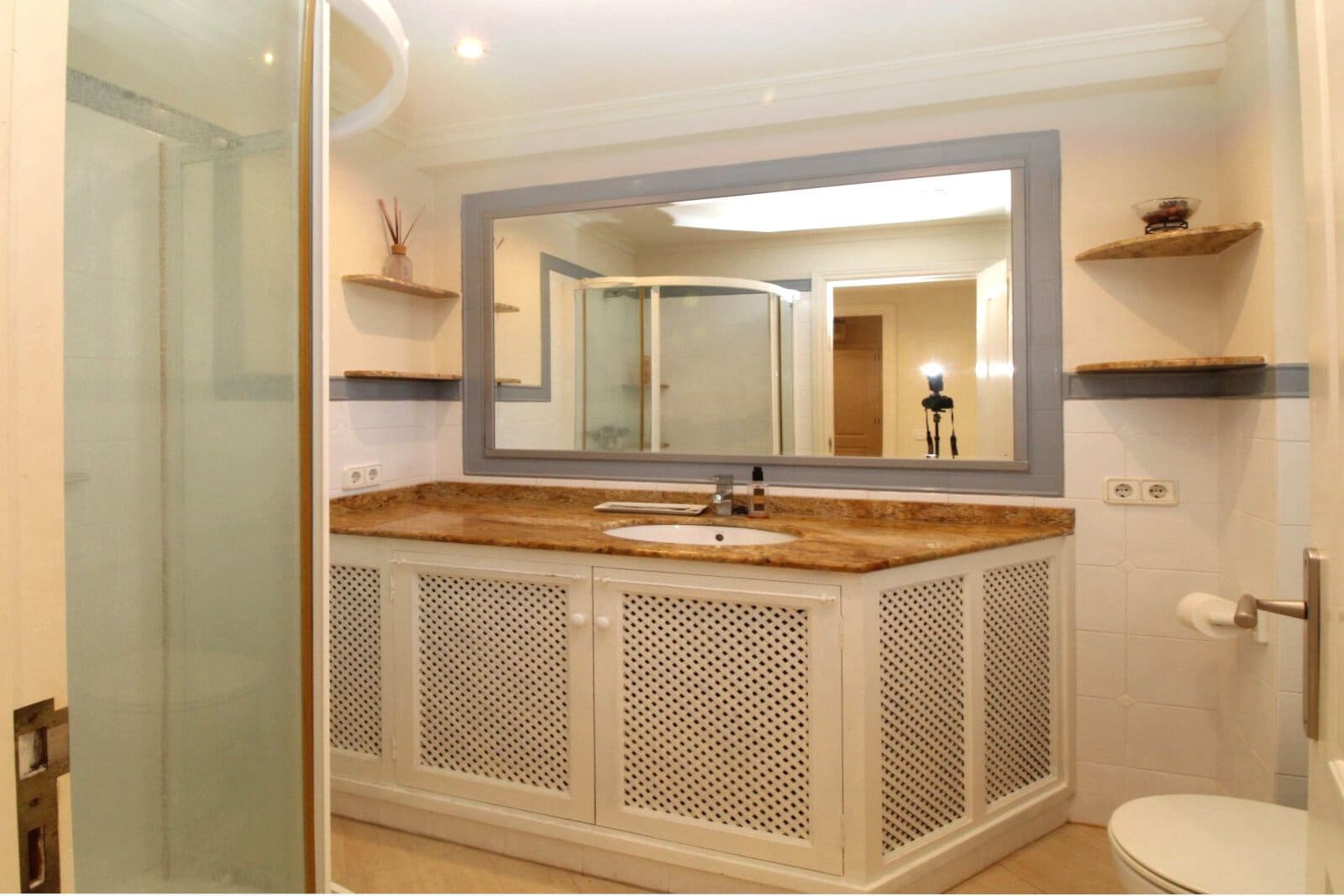 2 makuuhuone Huoneisto myytävänä paikassa Portals Nous mukana 
autotalli - 395 000 € (Ref: 9401428)