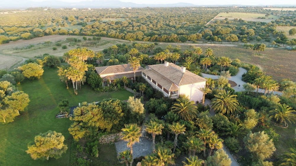 Chalet de 8 habitaciones en Santa Margalida en venta con piscina garaje - 4.600.000 € (Ref: 9401436)