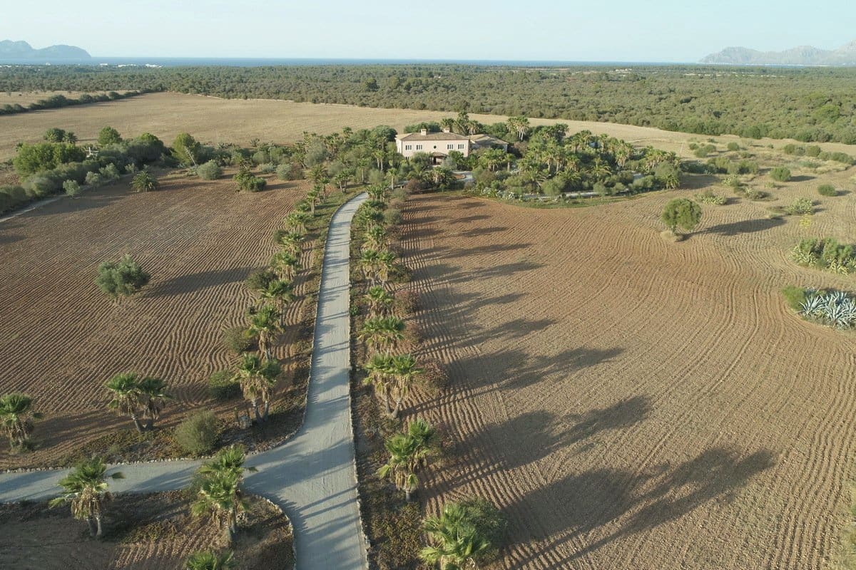 Chalet de 8 habitaciones en Santa Margalida en venta con piscina garaje - 4.600.000 € (Ref: 9401436)