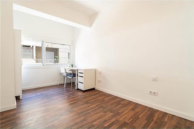 4 slaapkamer Appartement te koop in Palma de Mallorca - € 400.000 (Ref: 9401441)