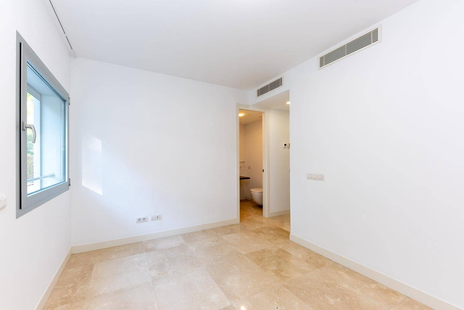 4 slaapkamer Appartement te koop in Portals Nous met zwembad garage - € 1.400.000 (Ref: 9401445)