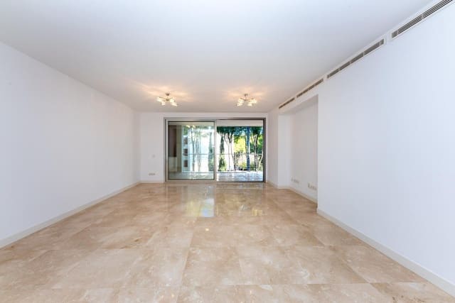 4 slaapkamer Appartement te koop in Portals Nous, Calvià met zwembad garage - € 1.400.000 (Ref: 9401445)