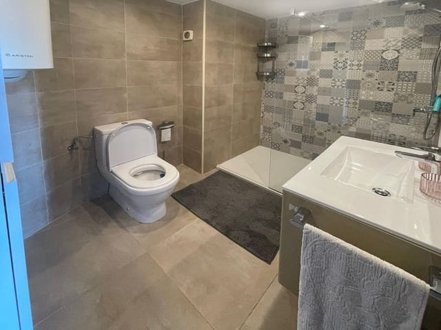 2 soveværelse Lejlighed til salg i Magalluf, Calvià - € 599.000 (Ref: 9401449)