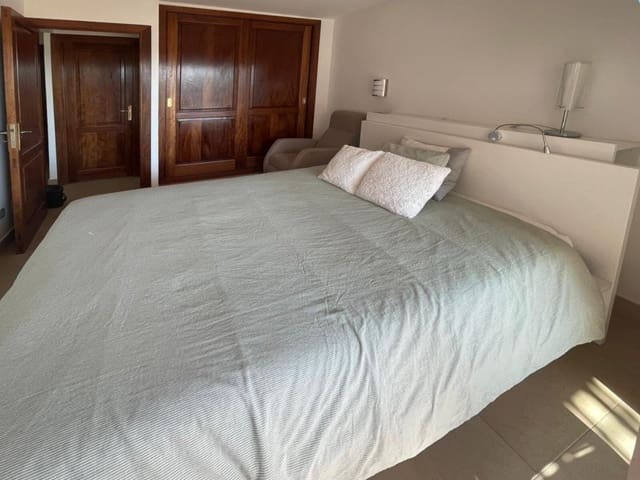 2 soveværelse Lejlighed til salg i Magalluf, Calvià - € 599.000 (Ref: 9401449)