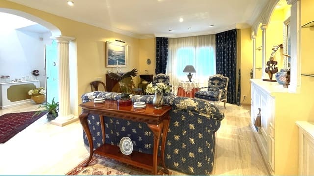 5 slaapkamer Villa te koop in Playa de Palma, Palma de Mallorca met zwembad garage - € 1.635.000 (Ref: 9401451)