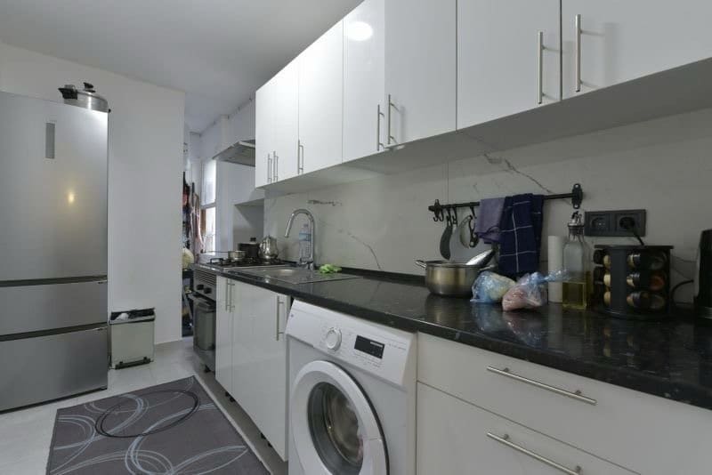 6 bedroom Apartment for sale in Manacor - € 375,000 (Ref: 9401453)