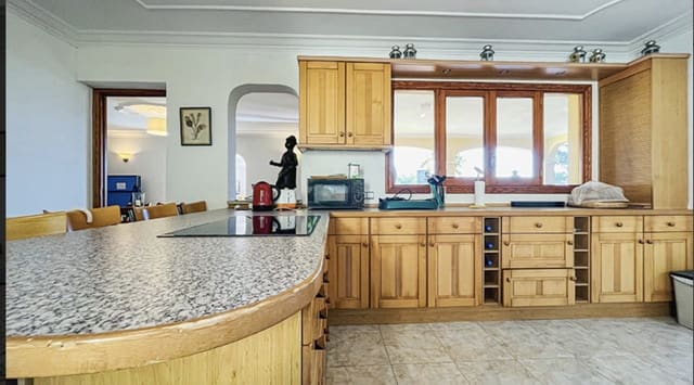 5 bedroom Villa for sale in Cala Vinyes / Cala Vinyas / Cala Viñas, Calvià with pool garage - € 1,550,000 (Ref: 9401457)