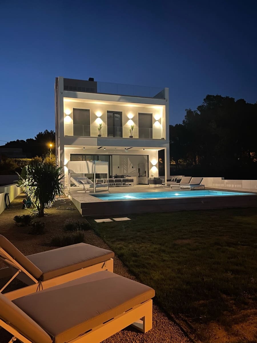 3 sypialnia Willa na sprzedaż w Cala Pi z basenem garażem - 1 495 000 € (Ref: 9401458)