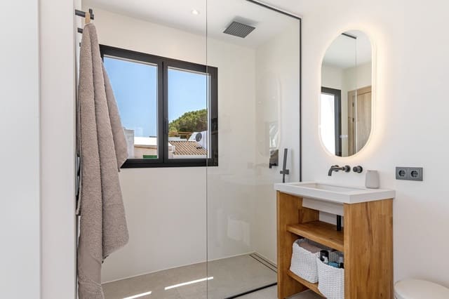 3 makuuhuone Huvila myytävänä paikassa Sol de Mallorca, Calvià mukana uima-altaan - 2 150 000 € (Ref: 9401461)