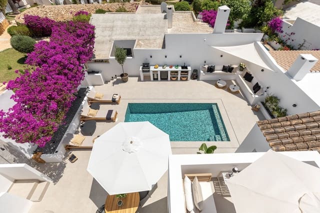 3 makuuhuone Huvila myytävänä paikassa Sol de Mallorca, Calvià mukana uima-altaan - 2 150 000 € (Ref: 9401461)