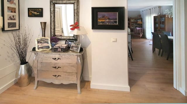 4 Zimmer Doppelhaus zu verkaufen in Maioris Decima, Llucmajor mit Pool - 915.000 € (Ref: 9401462)