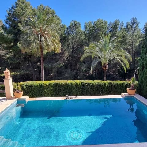 4 makuuhuone Huvila myytävänä paikassa Costa de la Calma, Calvià mukana uima-altaan 
autotalli - 2 850 000 € (Ref: 9401465)