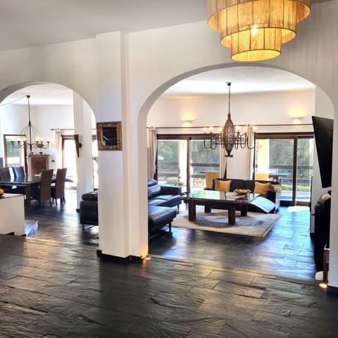 4 makuuhuone Huvila myytävänä paikassa Costa de la Calma, Calvià mukana uima-altaan 
autotalli - 2 850 000 € (Ref: 9401465)