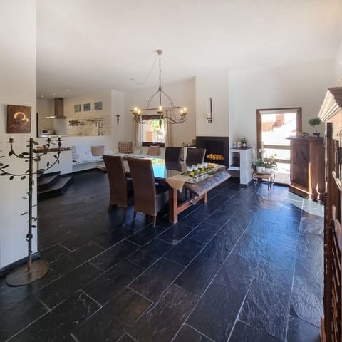 4 makuuhuone Huvila myytävänä paikassa Costa de la Calma, Calvià mukana uima-altaan 
autotalli - 2 850 000 € (Ref: 9401465)