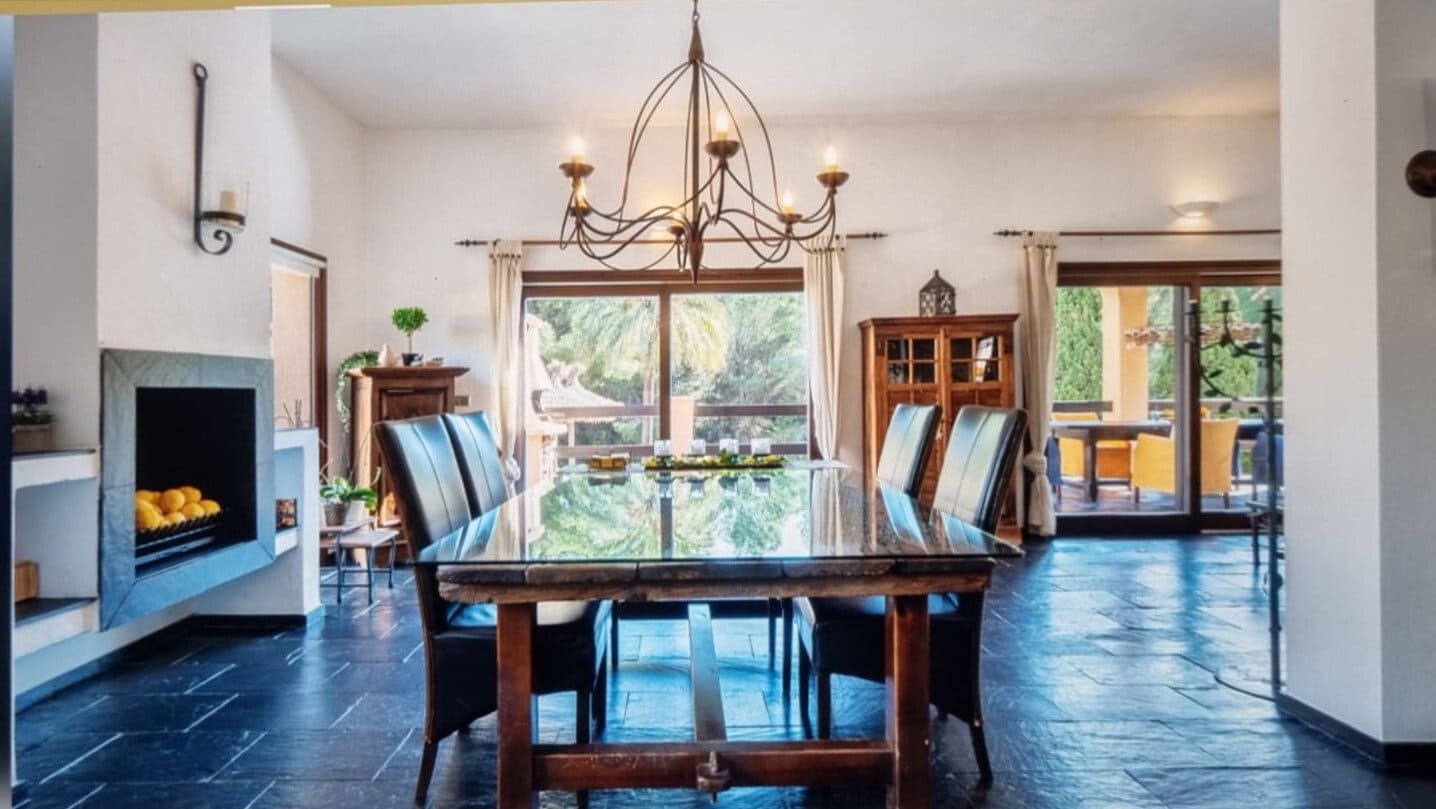 4 makuuhuone Huvila myytävänä paikassa Costa de la Calma mukana uima-altaan 
autotalli - 2 850 000 € (Ref: 9401465)