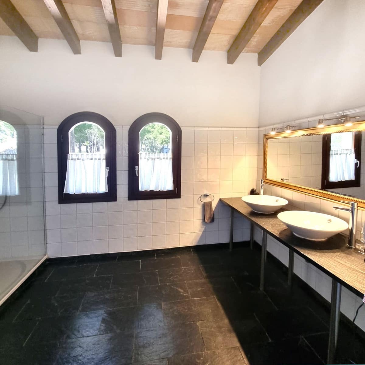 4 makuuhuone Huvila myytävänä paikassa Costa de la Calma mukana uima-altaan 
autotalli - 2 850 000 € (Ref: 9401465)