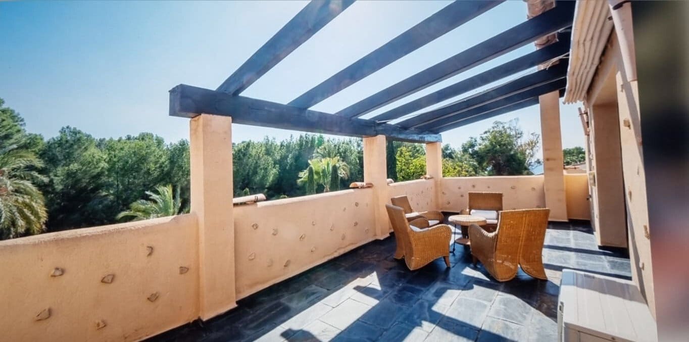 4 makuuhuone Huvila myytävänä paikassa Costa de la Calma mukana uima-altaan 
autotalli - 2 850 000 € (Ref: 9401465)