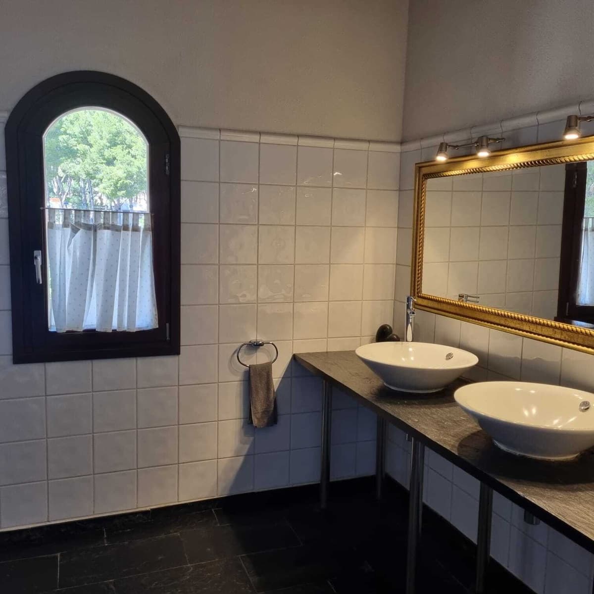 4 makuuhuone Huvila myytävänä paikassa Costa de la Calma mukana uima-altaan 
autotalli - 2 850 000 € (Ref: 9401465)