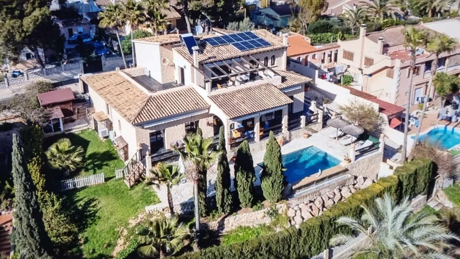 4 makuuhuone Huvila myytävänä paikassa Costa de la Calma mukana uima-altaan 
autotalli - 2 850 000 € (Ref: 9401465)