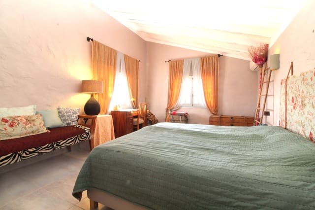 4 Zimmer Finca/Landgut zu verkaufen in Esporles mit Pool Garage - 2.950.000 € (Ref: 9401472)