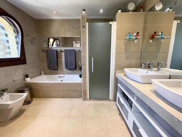 4 quarto Moradia Geminada para venda em Maioris Decima, Llucmajor com piscina garagem - 1 450 000 € (Ref: 9401475)
