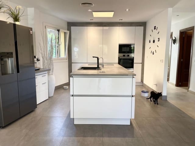 4 quarto Moradia Geminada para venda em Maioris Decima, Llucmajor com piscina garagem - 1 450 000 € (Ref: 9401475)