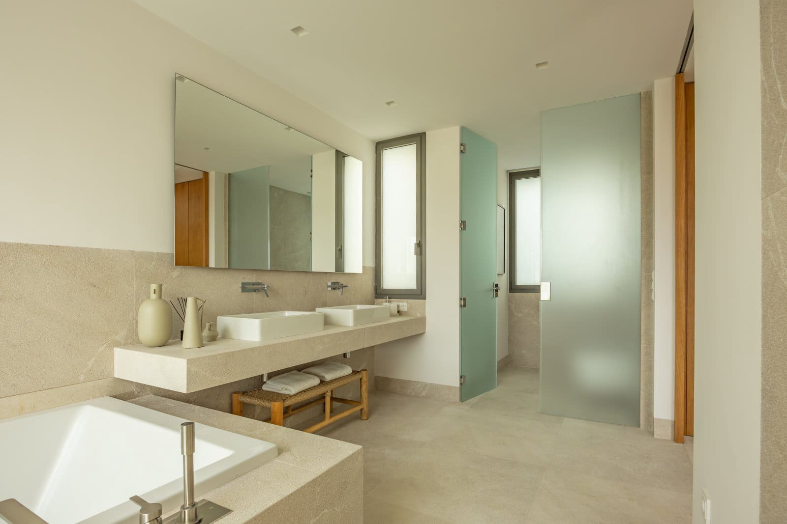 6 soverom Villa til salgs i Santa Ponsa med svømmebasseng garasje - € 7 500 000 (Ref: 9401476)