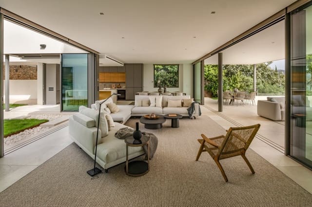 6 soverom Villa til salgs i Santa Ponsa, Calvià med svømmebasseng garasje - € 7 500 000 (Ref: 9401476)