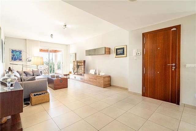 4 soveværelse Semi-Rækkehus til salg i Palma de Mallorca med swimmingpool garage - € 1.250.000 (Ref: 9401478)