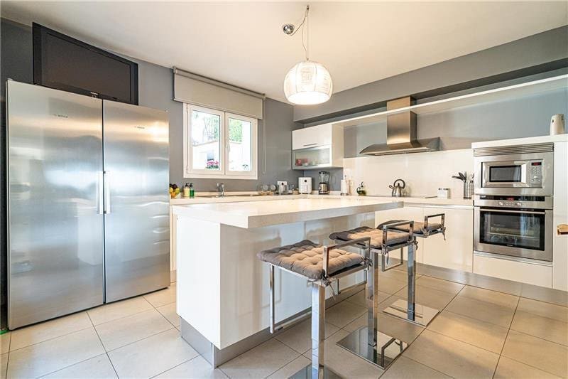 4 soveværelse Semi-Rækkehus til salg i Palma de Mallorca med swimmingpool garage - € 1.250.000 (Ref: 9401478)