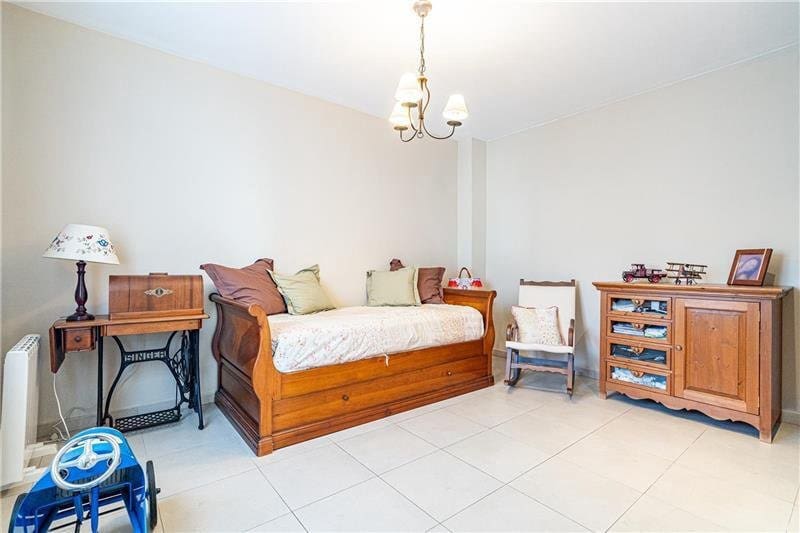 4 soveværelse Semi-Rækkehus til salg i Palma de Mallorca med swimmingpool garage - € 1.250.000 (Ref: 9401478)