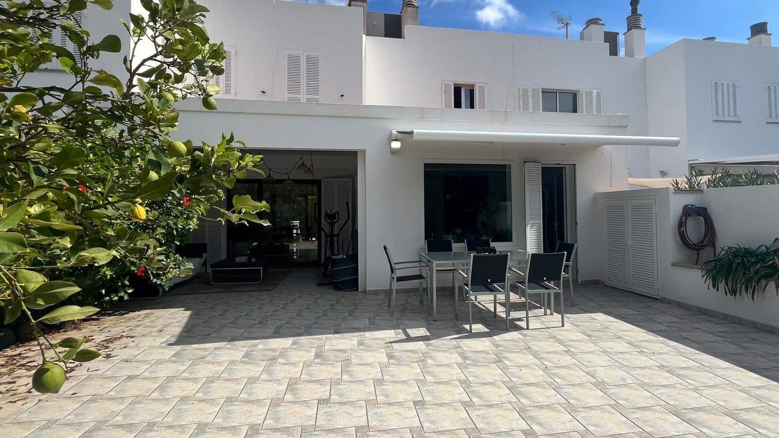 5 soveværelse Byhus til salg i Son Veri Nou med garage - € 940.000 (Ref: 9401479)