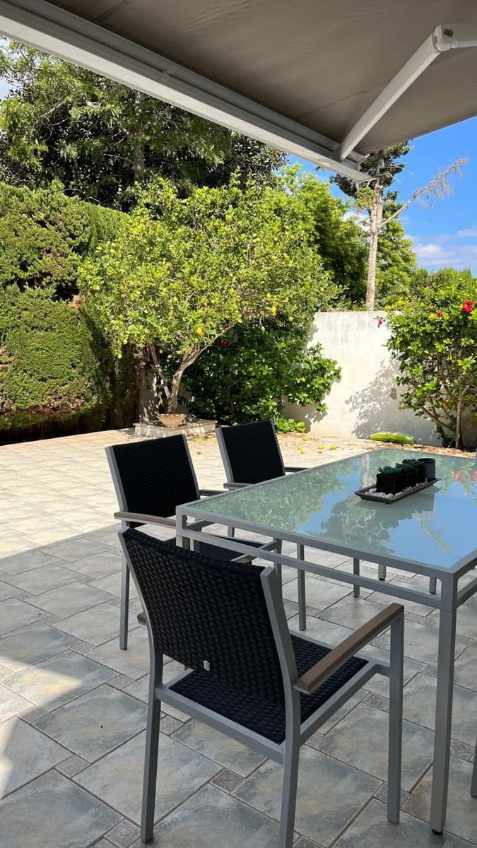 5 soveværelse Byhus til salg i Son Veri Nou med garage - € 940.000 (Ref: 9401479)