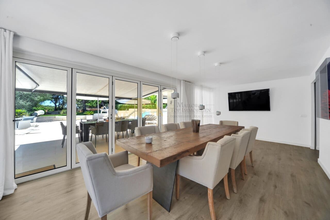 4 chambre Villa/Maison à vendre à Santa Ponsa avec piscine garage - 3 100 000 € (Ref: 9401481)