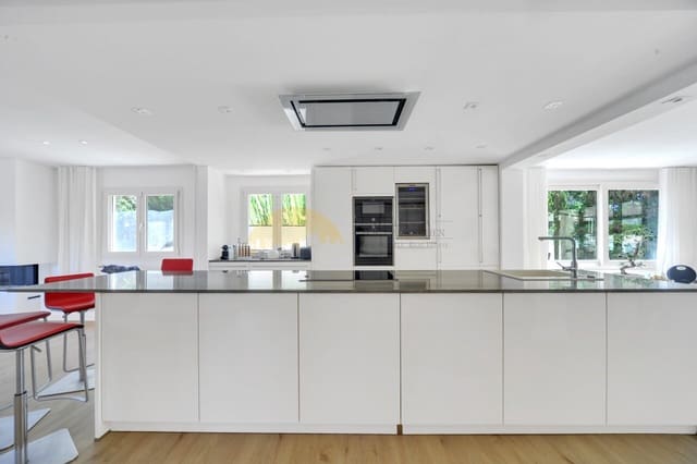 4 chambre Villa/Maison à vendre à Santa Ponsa, Calvià avec piscine garage - 3 100 000 € (Ref: 9401481)