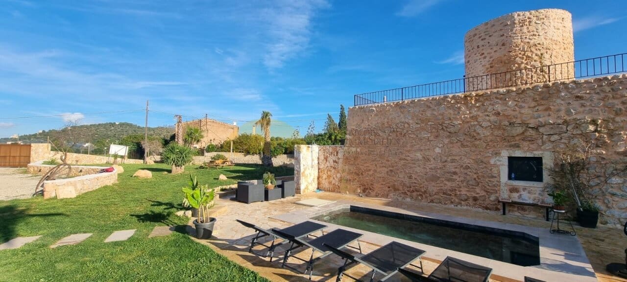 4 makuuhuone Maalaistalo myytävänä paikassa Felanitx mukana uima-altaan 
autotalli - 1 190 000 € (Ref: 9401485)