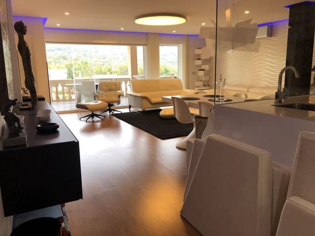 2 bedroom Apartment for sale in Puerto de Andratx, Andratx with pool garage - € 850,000 (Ref: 9401486)