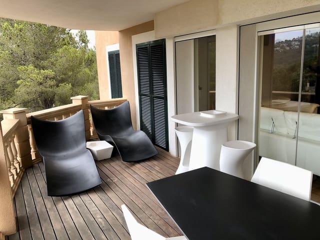 2 bedroom Apartment for sale in Puerto de Andratx, Andratx with pool garage - € 850,000 (Ref: 9401486)