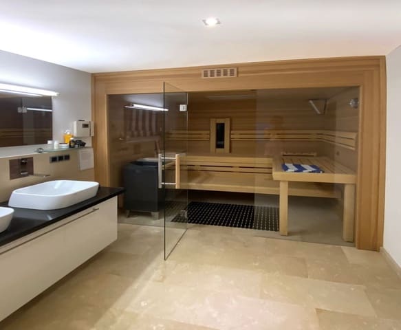 5 soverom Villa til salgs i Santa Ponsa, Calvià med svømmebasseng garasje - € 3 950 000 (Ref: 9401490)