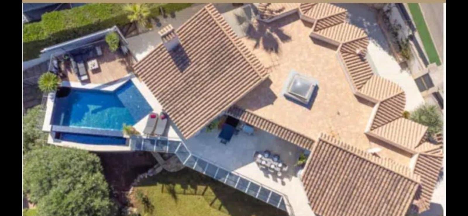 5 soverom Villa til salgs i Santa Ponsa med svømmebasseng garasje - € 3 950 000 (Ref: 9401490)