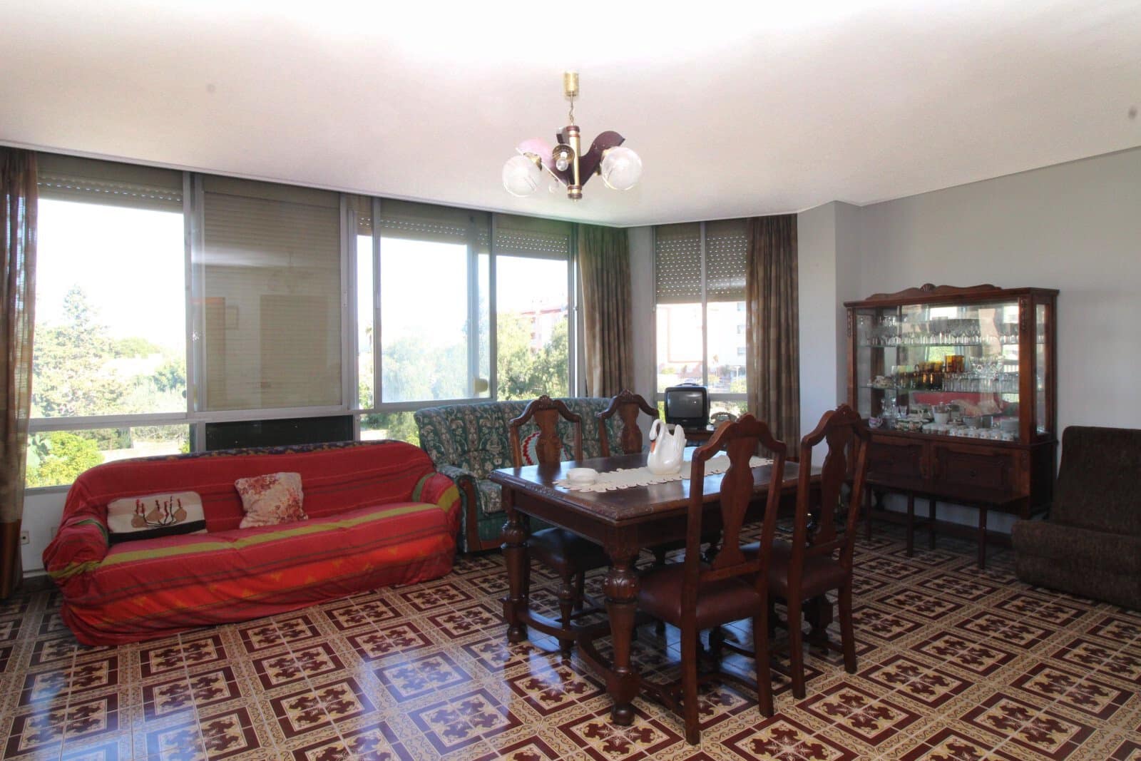 3 bedroom Business for sale in Palma de Mallorca - € 890,000 (Ref: 9401512)