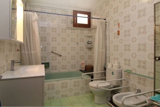 3 bedroom Business for sale in Palma de Mallorca - € 890,000 (Ref: 9401512)