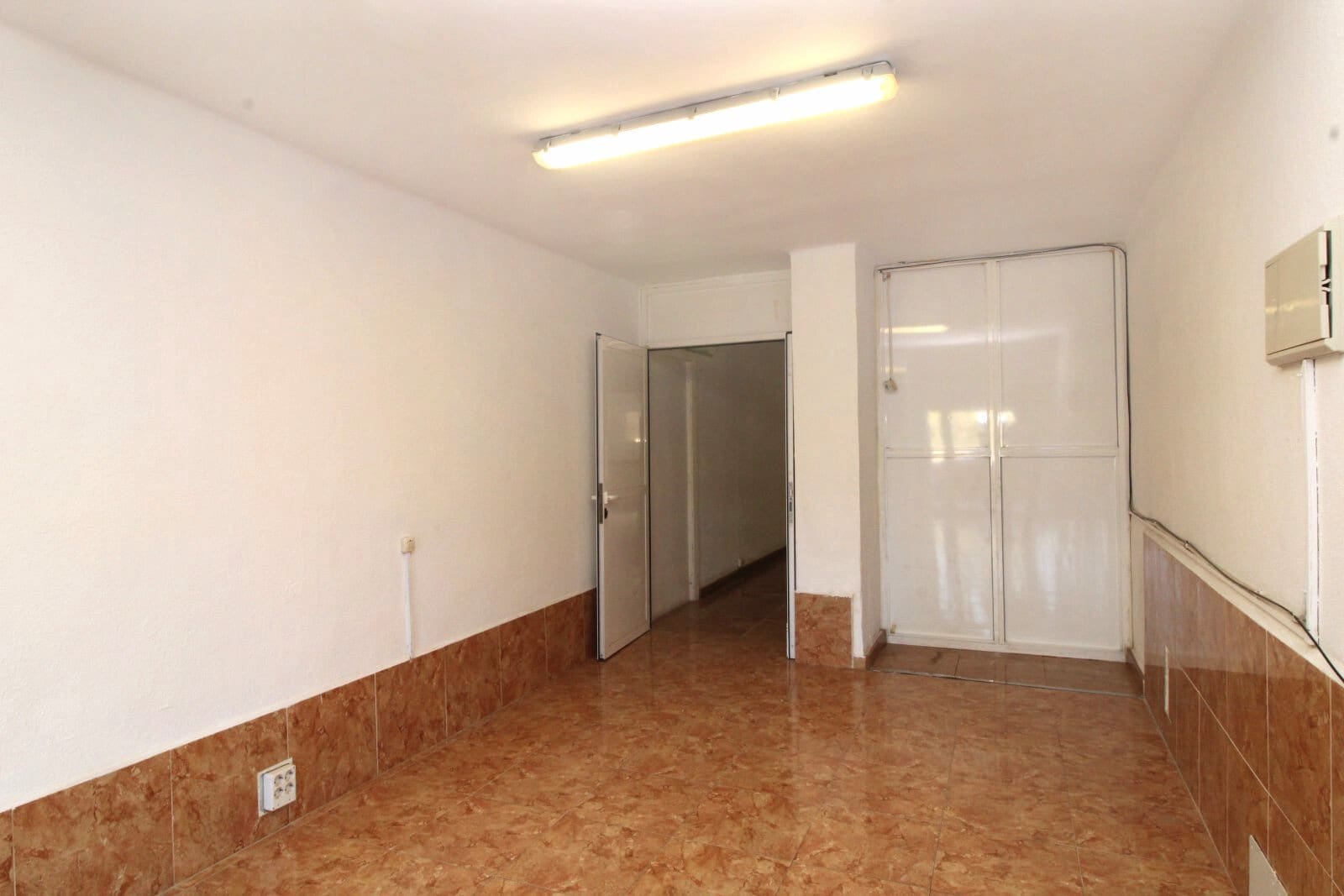3 bedroom Business for sale in Palma de Mallorca - € 890,000 (Ref: 9401512)