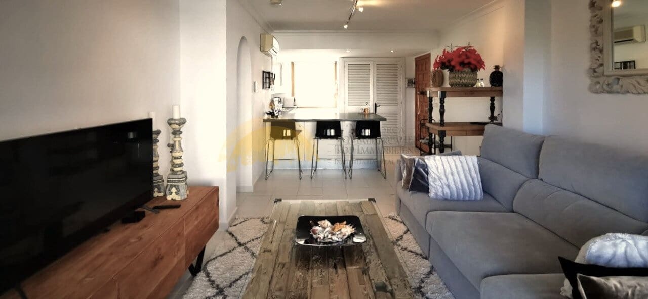 2 soverom Strandleiligheter til salgs i Alcudia med svømmebasseng garasje - € 479 000 (Ref: 9401513)