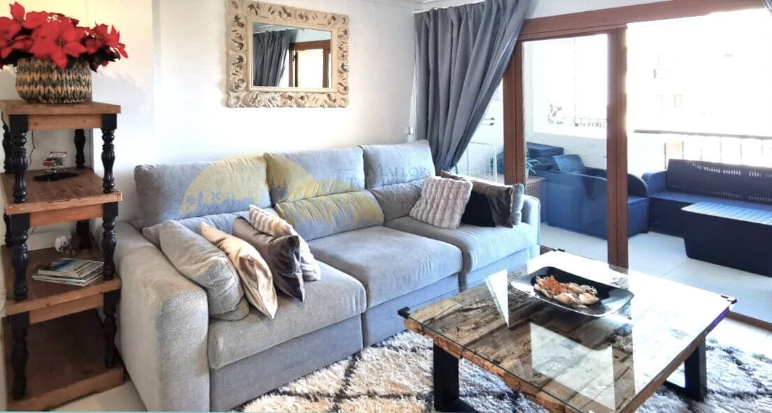 2 soverom Strandleiligheter til salgs i Alcudia med svømmebasseng garasje - € 479 000 (Ref: 9401513)