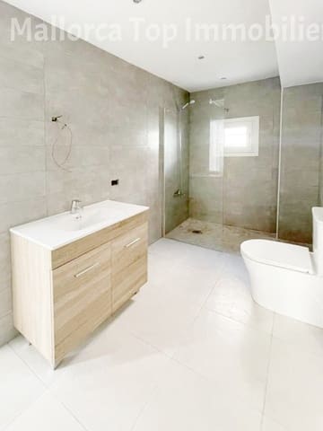 7 makuuhuone Omakotitalo myytävänä paikassa Portocolom, Felanitx mukana 
autotalli - 879 000 € (Ref: 9401517)