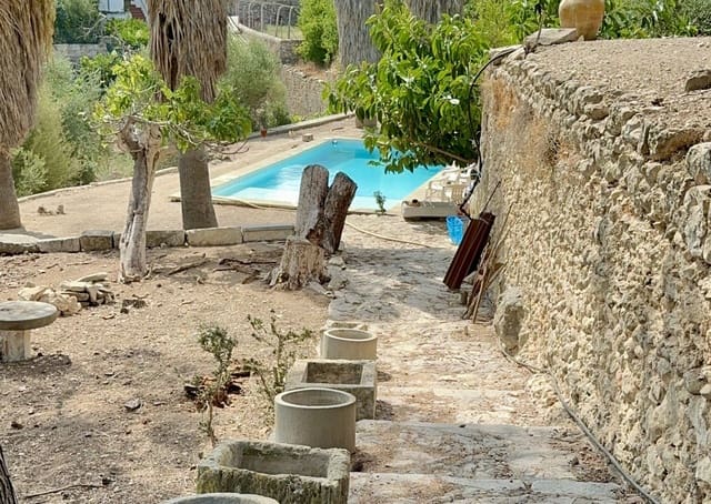 Finca/Casa Rural de 8 habitaciones en Campanet en venta con piscina garaje - 2.750.000 € (Ref: 9401518)